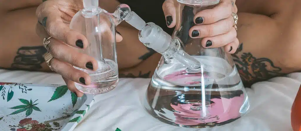 The Ultimate Guide to Cleaning Your Smoking Gear for a Fresh Experience